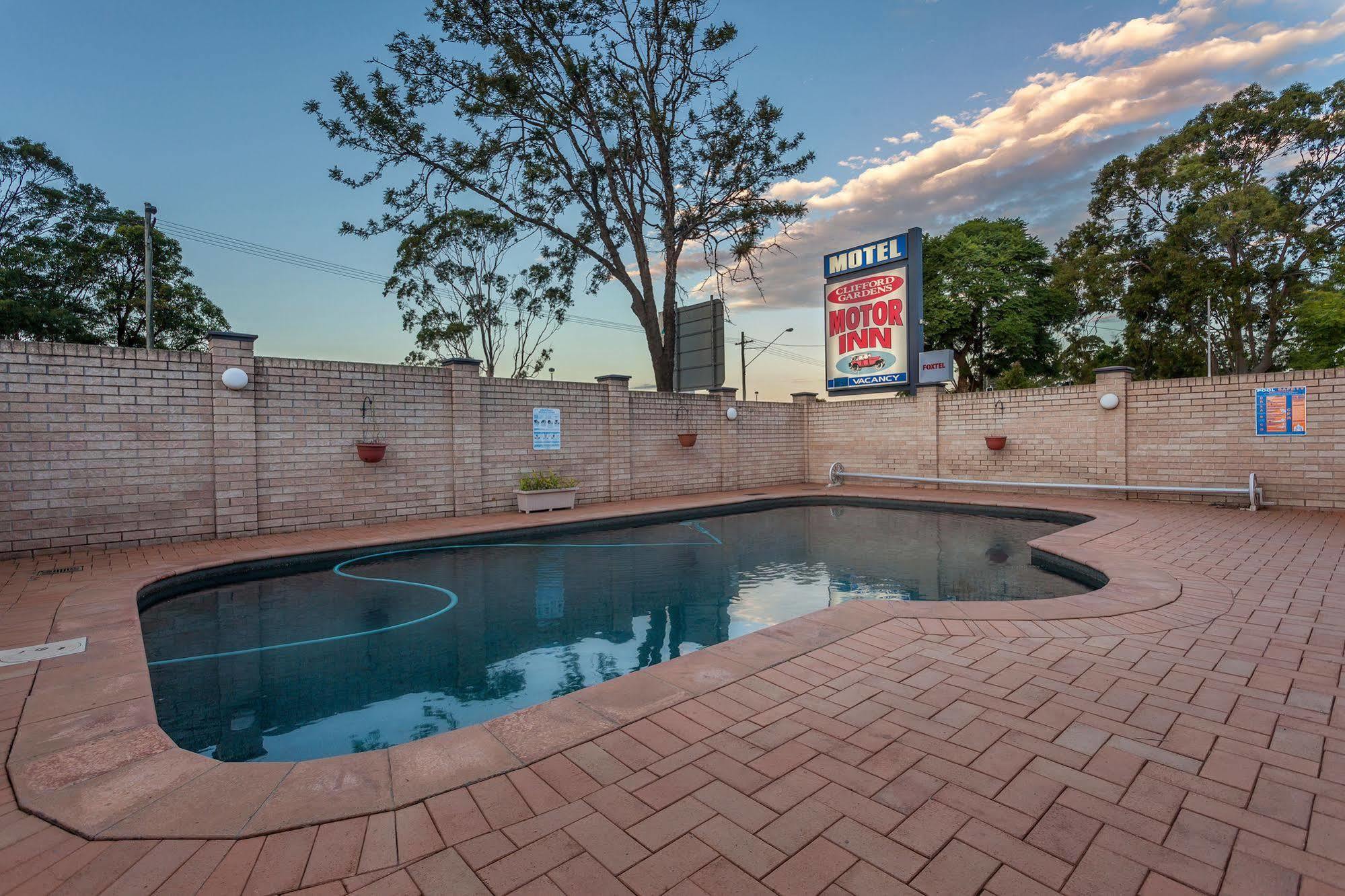 Clifford Gardens Motor Inn Toowoomba Zewnętrze zdjęcie